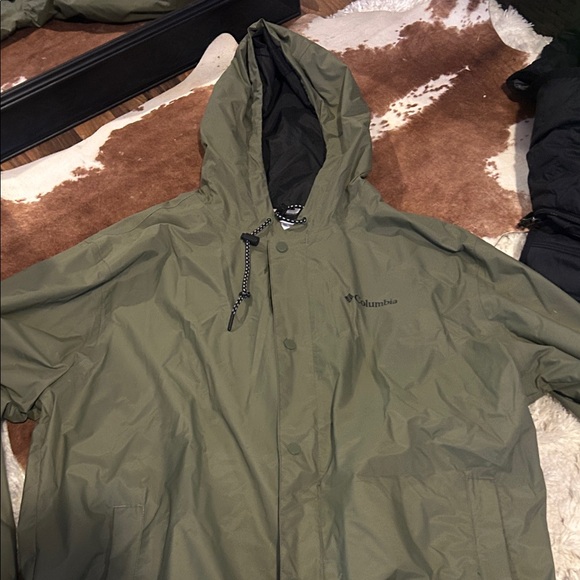Columbia Men's Olive Hooded Raincoat - Picture 1 of 1